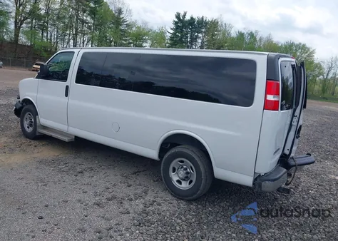 2021 Chevrolet Express Passenger Rwd 3500 Extended Wheelbase Lt from USA, damaged, VIN 1GAZGPF79M1309779